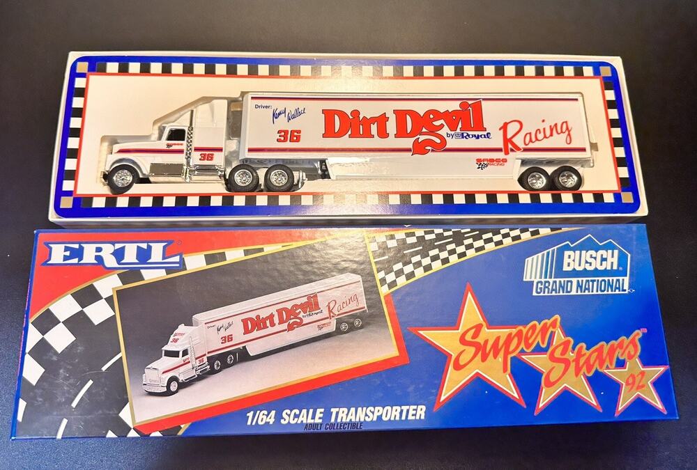 ERTL Vintage 1992 Ltd Ed. 1/64 #36 KENNY WALLACE DIRT DEVIL Hauler